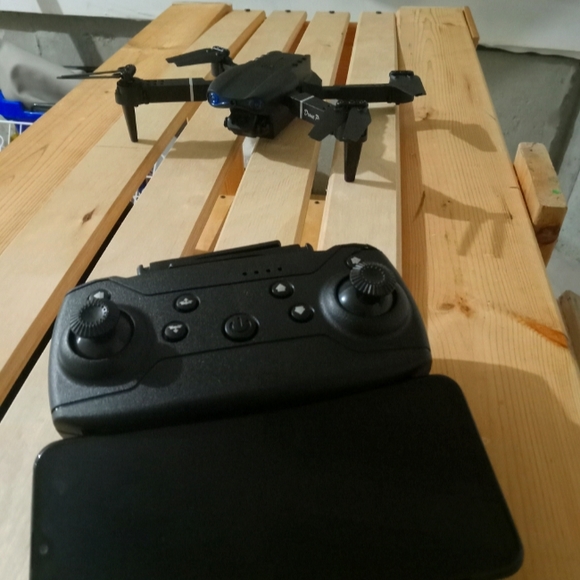 Dual-HD Drone NEW - Picture 1 of 1